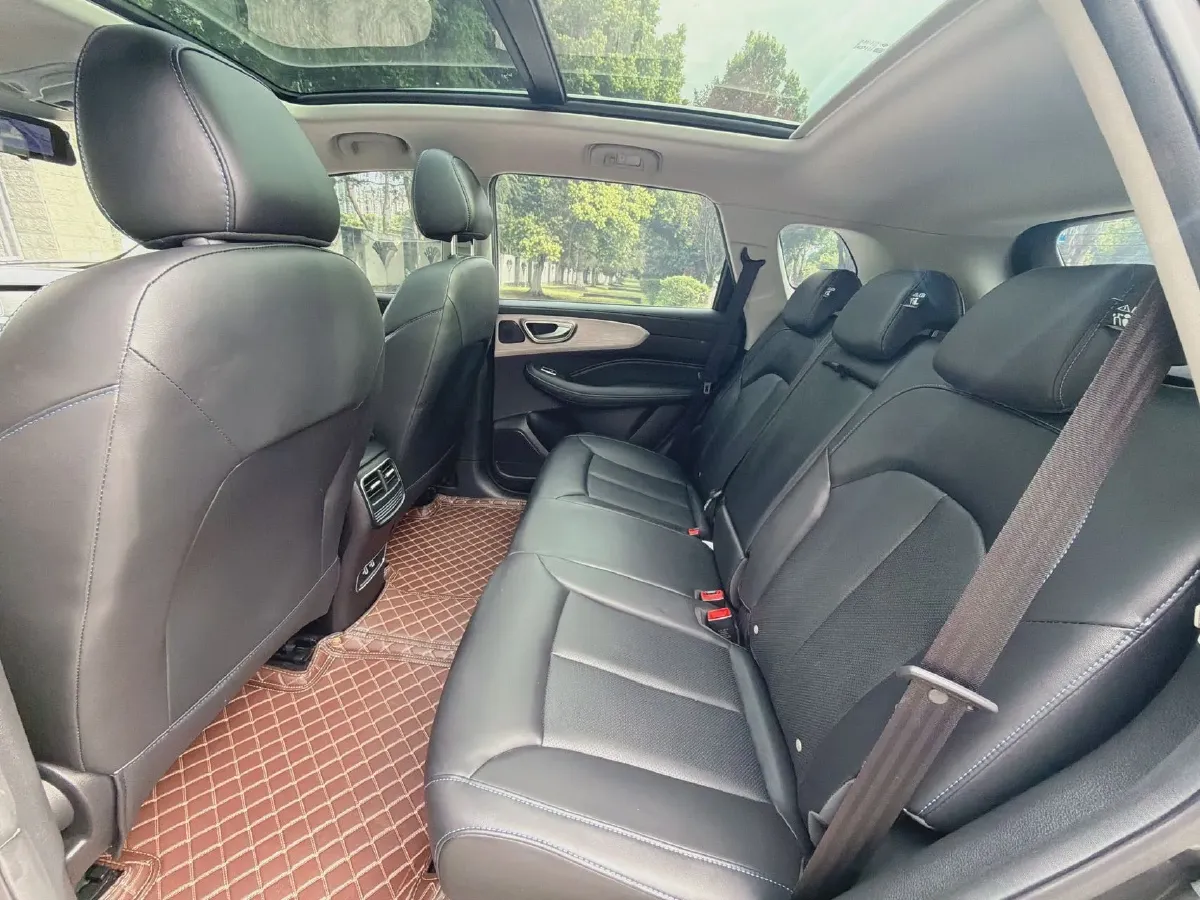 2023 Roewe RX5 1.5T 181HP L4 7DCT,autocango,china used car exporter,china ev exporter,chinese used car exporter,chinese used ev exporter