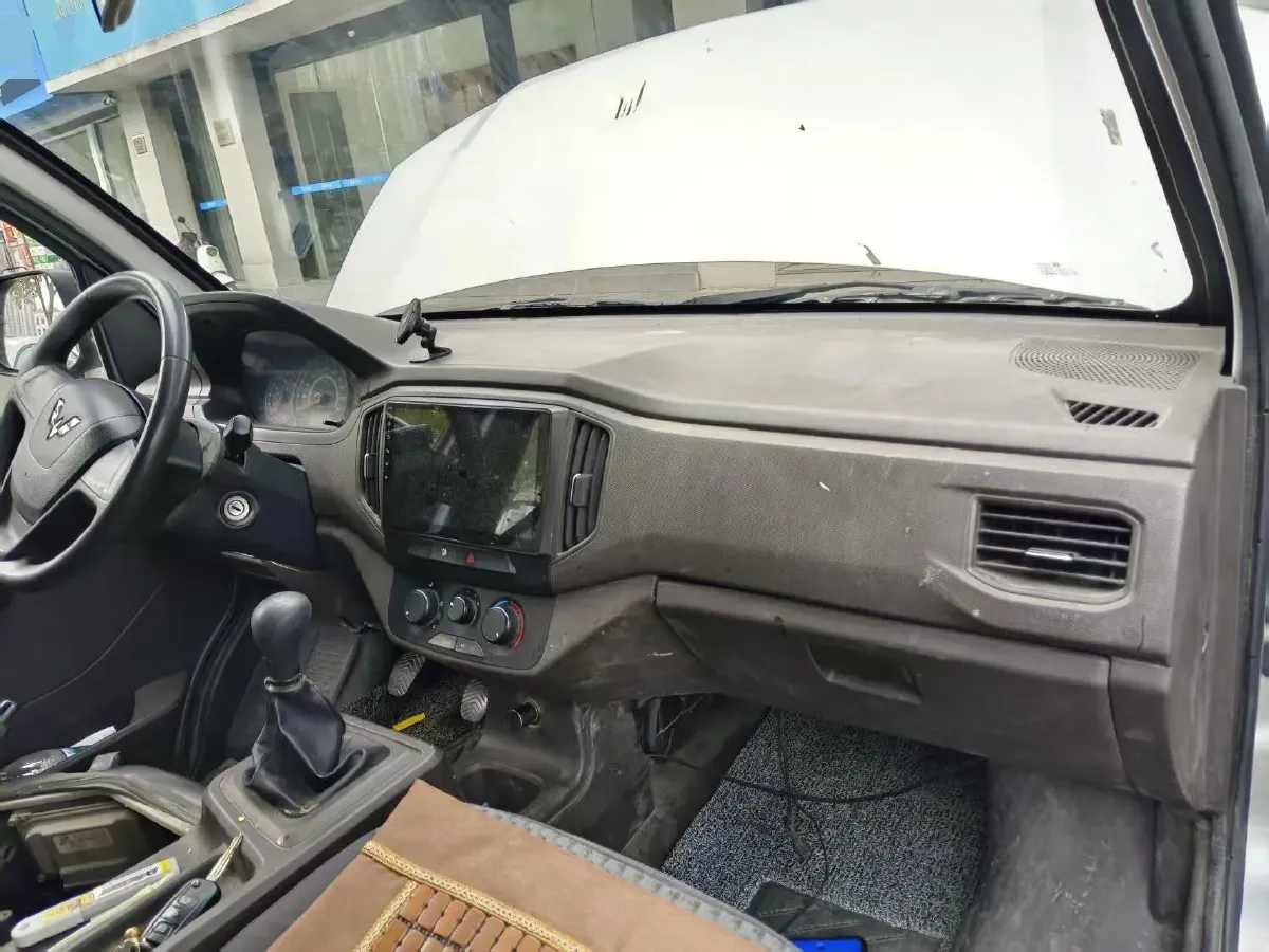 2021 WuLing RongGuang New Truck 1.8L 125HP L4 5MT,autocango,china used car exporter,china ev exporter,chinese used car exporter,chinese used ev exporter