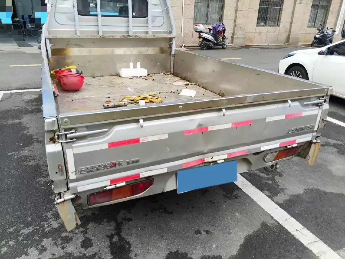 2021 WuLing RongGuang New Truck 1.8L 125HP L4 5MT,autocango,china used car exporter,china ev exporter,chinese used car exporter,chinese used ev exporter