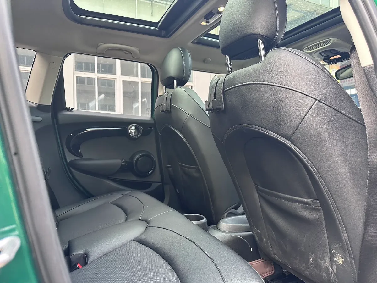 2021 MINI MINI 1.5T 136HP L3 7DCT,autocango,china used car exporter,china ev exporter,chinese used car exporter,chinese used ev exporter