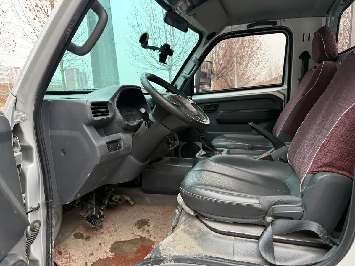 2023 WuLing RongGuang New Truck 2.0L 136HP L4 5MT,autocango,china used car exporter,china ev exporter,chinese used car exporter,chinese used ev exporter