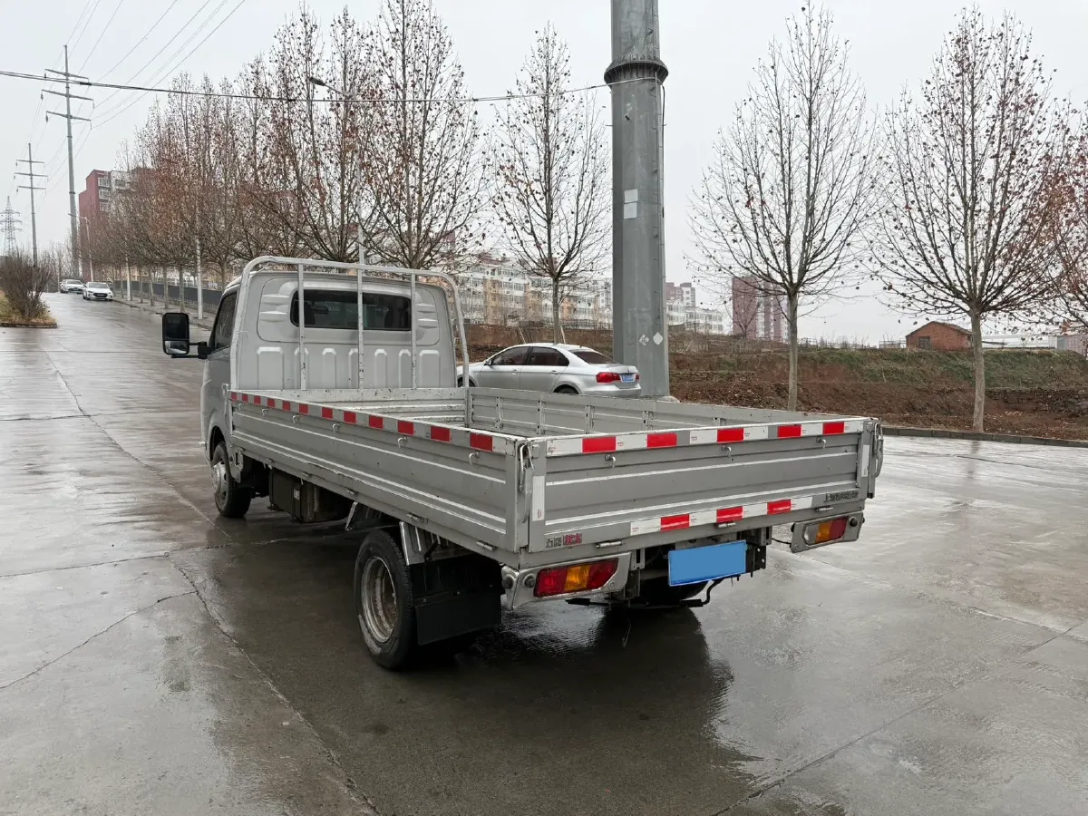 2023 WuLing RongGuang New Truck 2.0L 136HP L4 5MT,autocango,china used car exporter,china ev exporter,chinese used car exporter,chinese used ev exporter