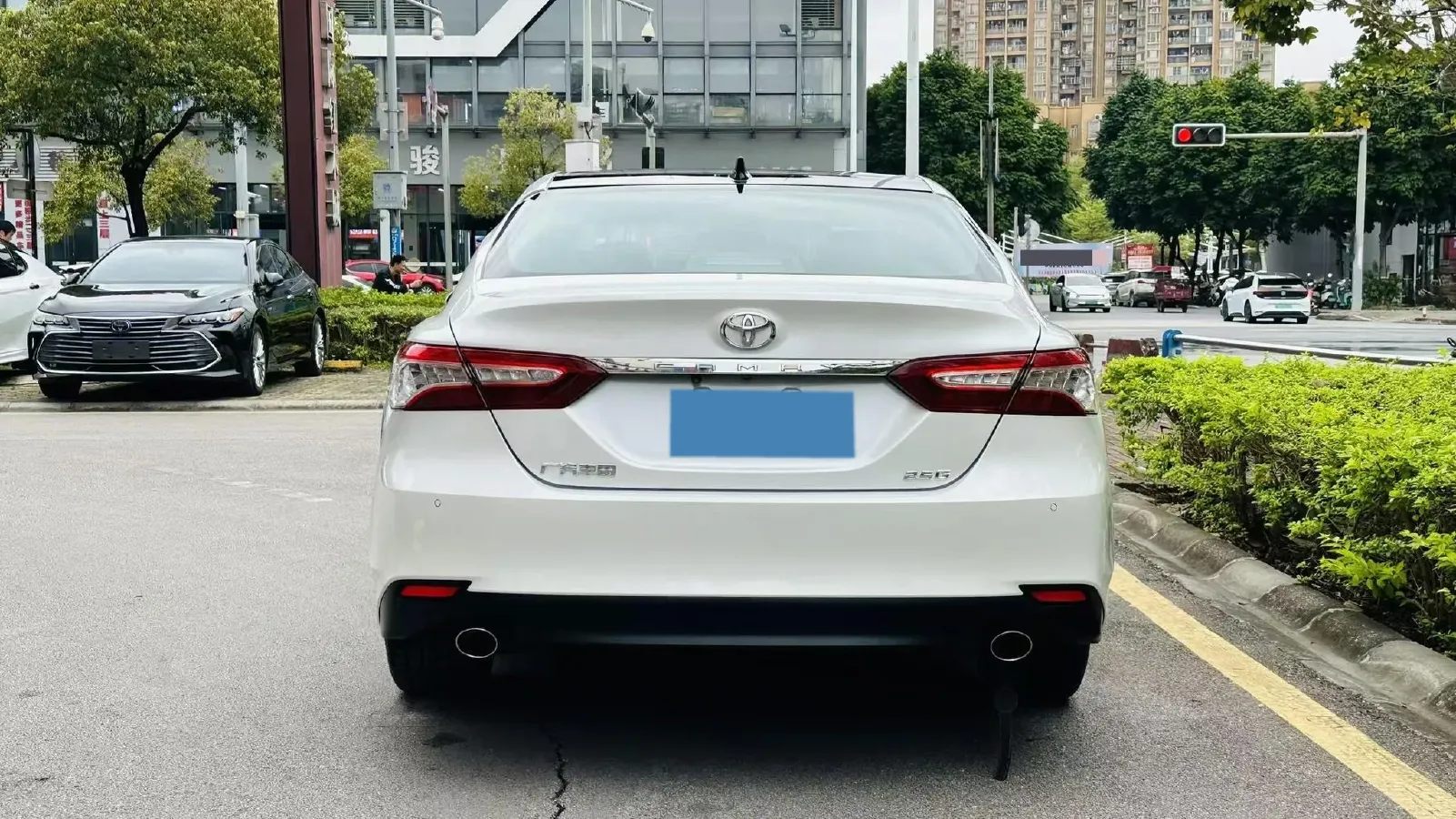 2021 Toyota Camry 2.5L 209HP L4 8AT,autocango,china used car exporter,china ev exporter,chinese used car exporter,chinese used ev exporter