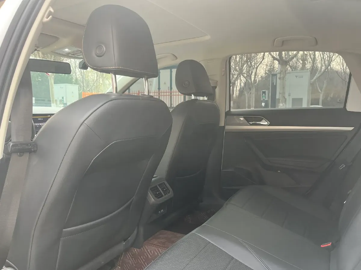 2021 Volkswagen Lavida 1.5L 113HP L4 6AT,autocango,china used car exporter,china ev exporter,chinese used car exporter,chinese used ev exporter