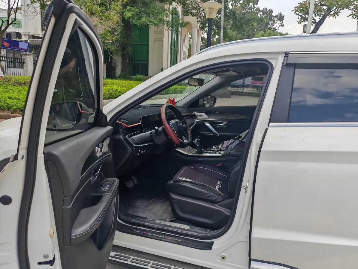 2021 Jetour X70 Plus 1.5T 156HP L4 6DCT,autocango,china used car exporter,china ev exporter,chinese used car exporter,chinese used ev exporter