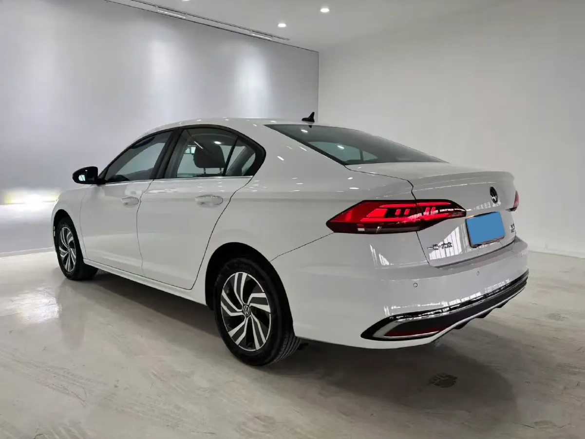 2023 Volkswagen Bora 1.2T 116HP L4 7DCT,autocango,china used car exporter,china ev exporter,chinese used car exporter,chinese used ev exporter