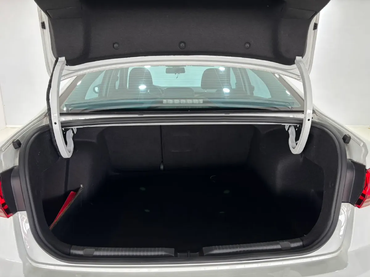 2023 Volkswagen Bora 1.2T 116HP L4 7DCT,autocango,china used car exporter,china ev exporter,chinese used car exporter,chinese used ev exporter