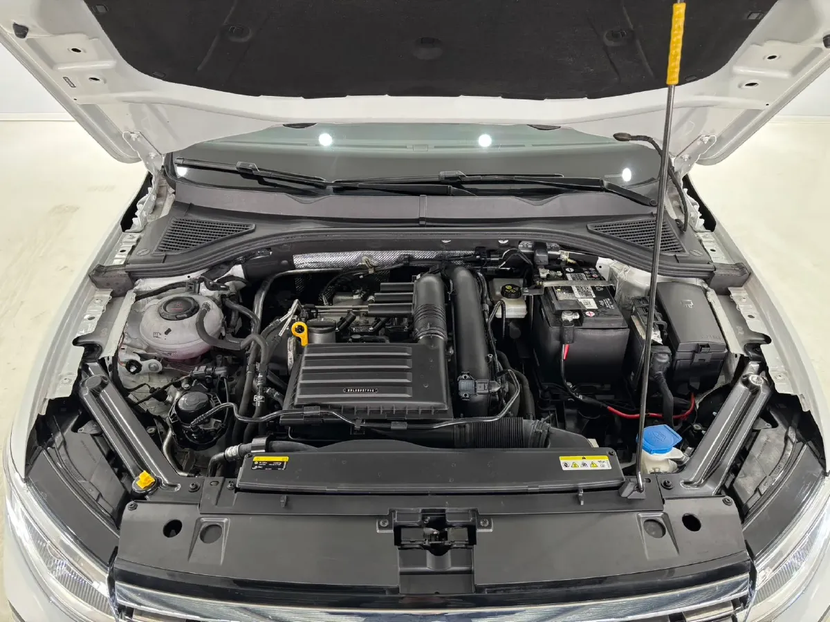 2023 Volkswagen Bora 1.2T 116HP L4 7DCT,autocango,china used car exporter,china ev exporter,chinese used car exporter,chinese used ev exporter