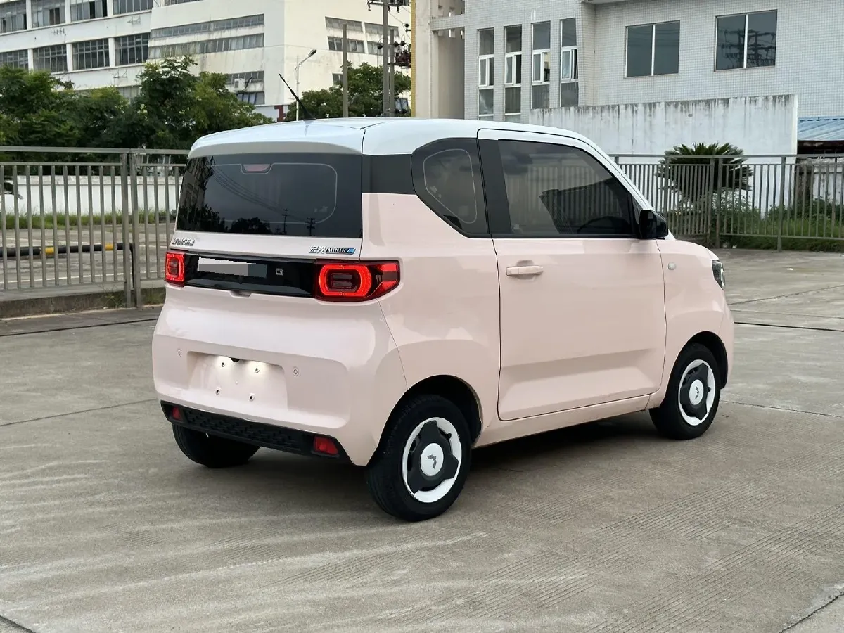 2021 WuLing HongGuang MINI EV BEV 13.8KWH,autocango,china used car exporter,china ev exporter,chinese used car exporter,chinese used ev exporter