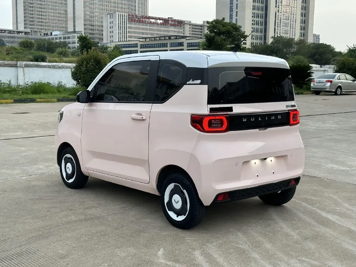 2021 WuLing HongGuang MINI EV BEV 13.8KWH,autocango,china used car exporter,china ev exporter,chinese used car exporter,chinese used ev exporter