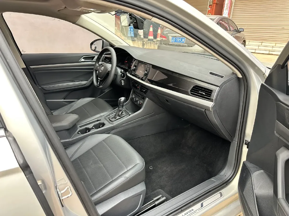 2018 Volkswagen Lavida 1.2T 116HP L4 7DCT,autocango,china used car exporter,china ev exporter,chinese used car exporter,chinese used ev exporter