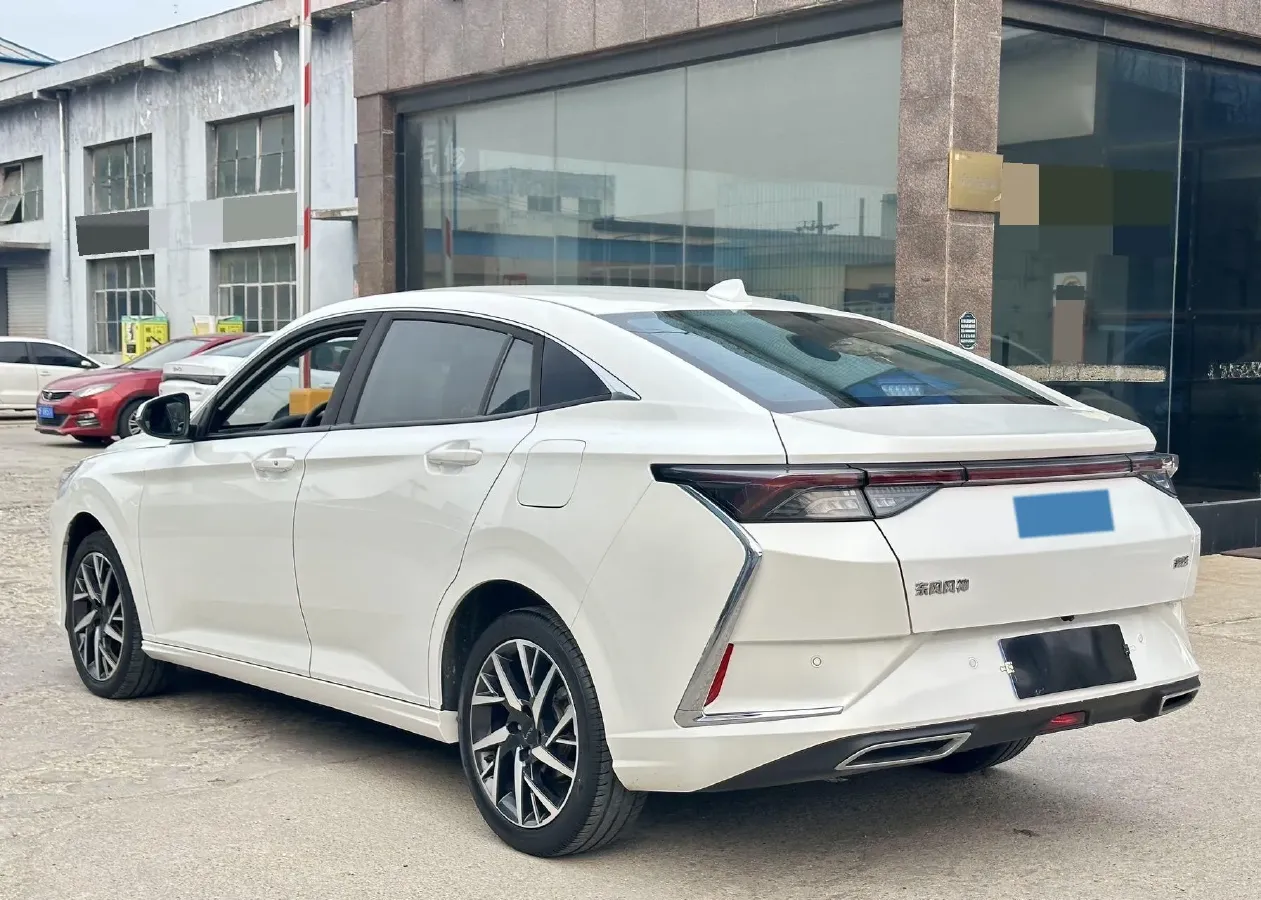 2020 DongFeng Aeolus YiXuan 1.5T 150HP L4 6DCT,autocango,china used car exporter,china ev exporter,chinese used car exporter,chinese used ev exporter