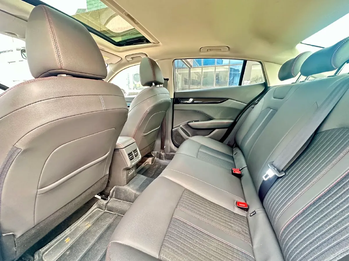 2020 DongFeng Aeolus YiXuan 1.5T 150HP L4 6DCT,autocango,china used car exporter,china ev exporter,chinese used car exporter,chinese used ev exporter