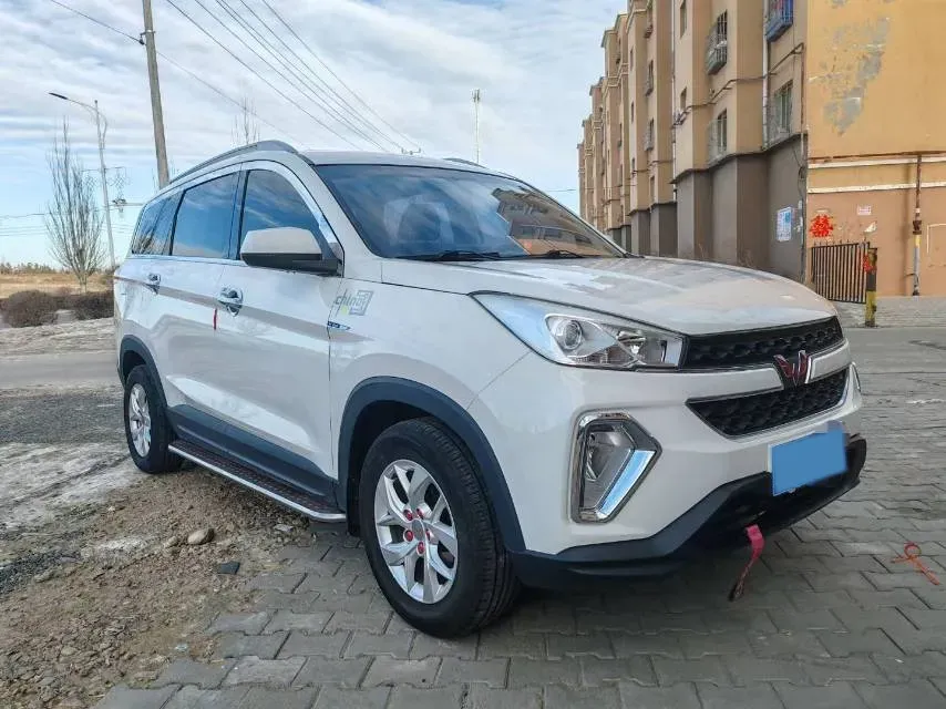 2018 WuLing HongGuang S3 1.5L 112HP L4 6MT,autocango,china used car exporter,china ev exporter,chinese used car exporter,chinese used ev exporter