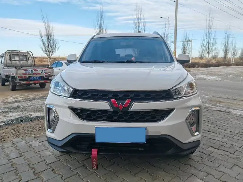 2018 WuLing HongGuang S3 1.5L 112HP L4 6MT,autocango,china used car exporter,china ev exporter,chinese used car exporter,chinese used ev exporter