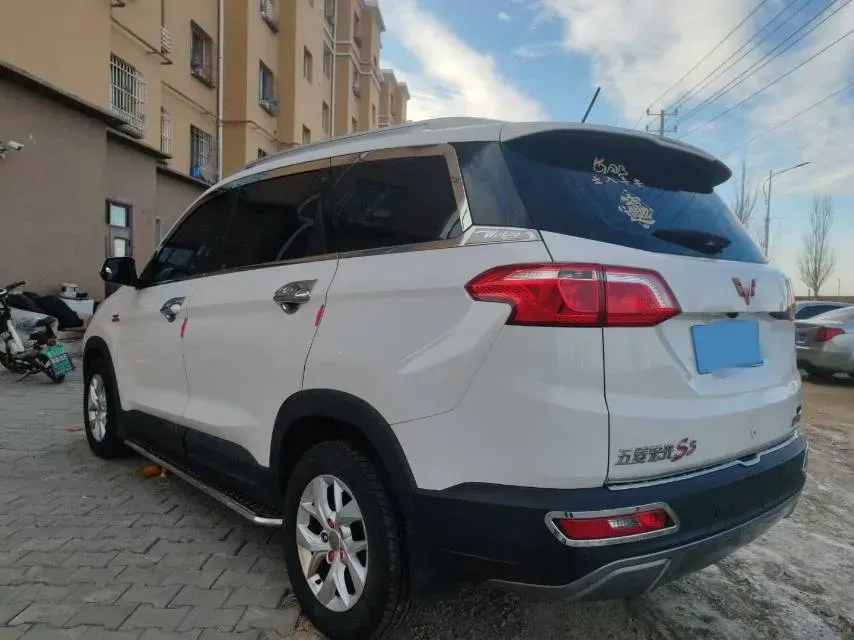 2018 WuLing HongGuang S3 1.5L 112HP L4 6MT,autocango,china used car exporter,china ev exporter,chinese used car exporter,chinese used ev exporter