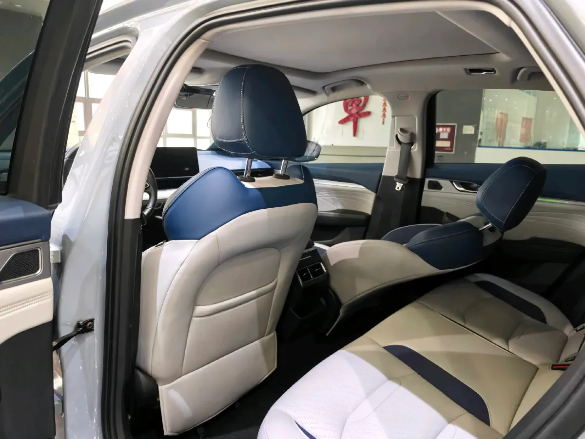 2023 Geely Preface 2.0T 190HP L4 7DCT,autocango,china used car exporter,china ev exporter,chinese used car exporter,chinese used ev exporter