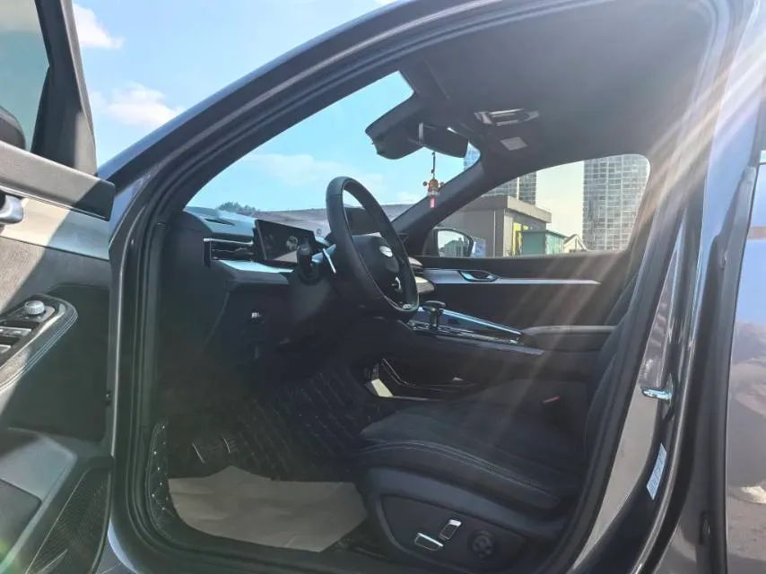 2025 Geely Preface 2.0T 238HP L4 8AT,autocango,china used car exporter,china ev exporter,chinese used car exporter,chinese used ev exporter