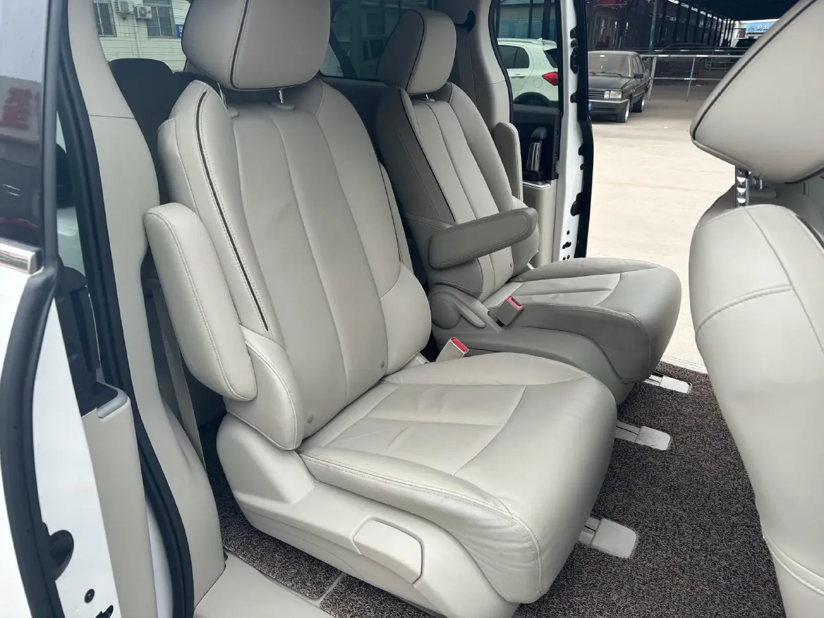 2021 Buick GL8 2.0T 237HP L4 9AT,autocango,china used car exporter,china ev exporter,chinese used car exporter,chinese used ev exporter