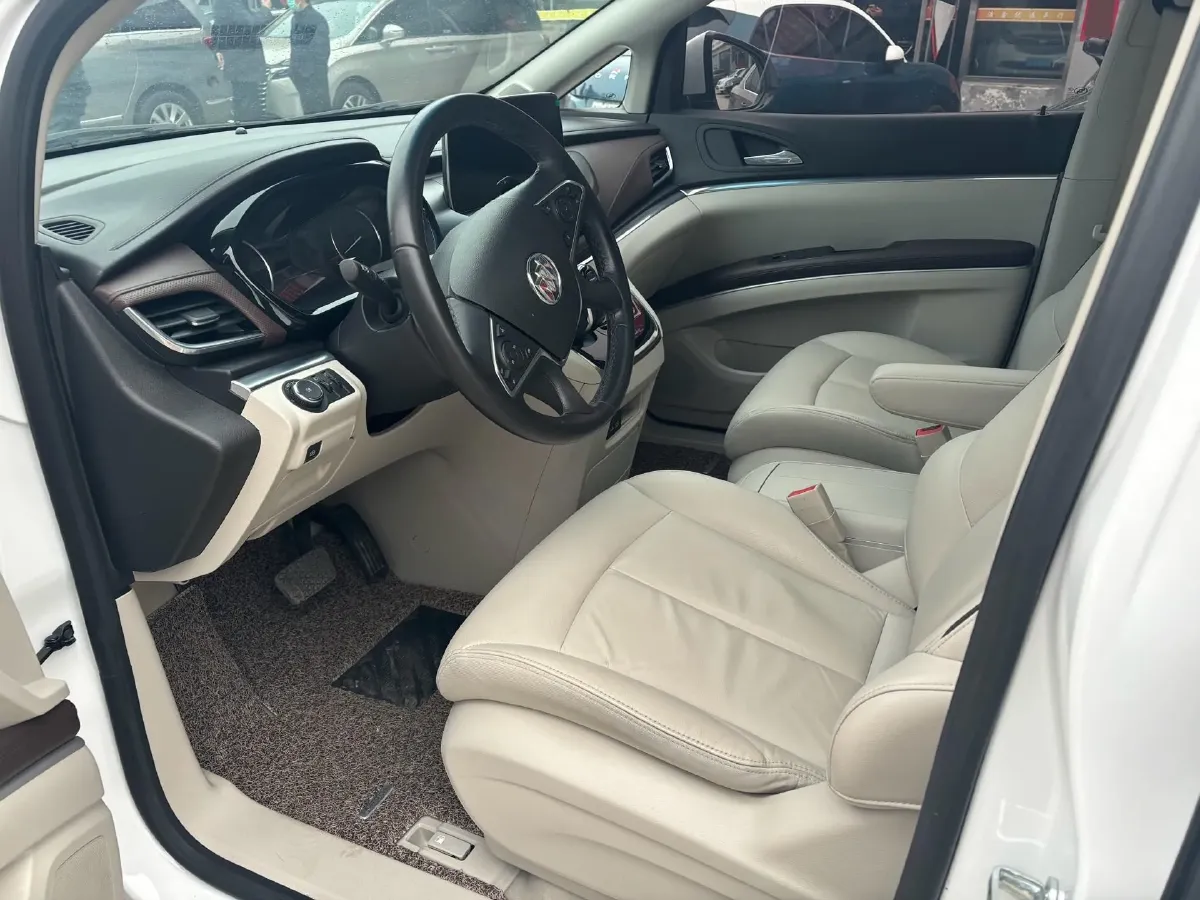 2021 Buick GL8 2.0T 237HP L4 9AT,autocango,china used car exporter,china ev exporter,chinese used car exporter,chinese used ev exporter