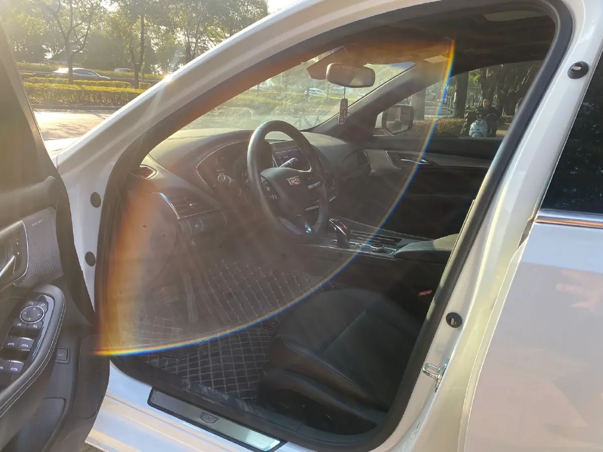 2022 Cadillac CT5 2.0T 237HP L4 10AT,autocango,china used car exporter,china ev exporter,chinese used car exporter,chinese used ev exporter