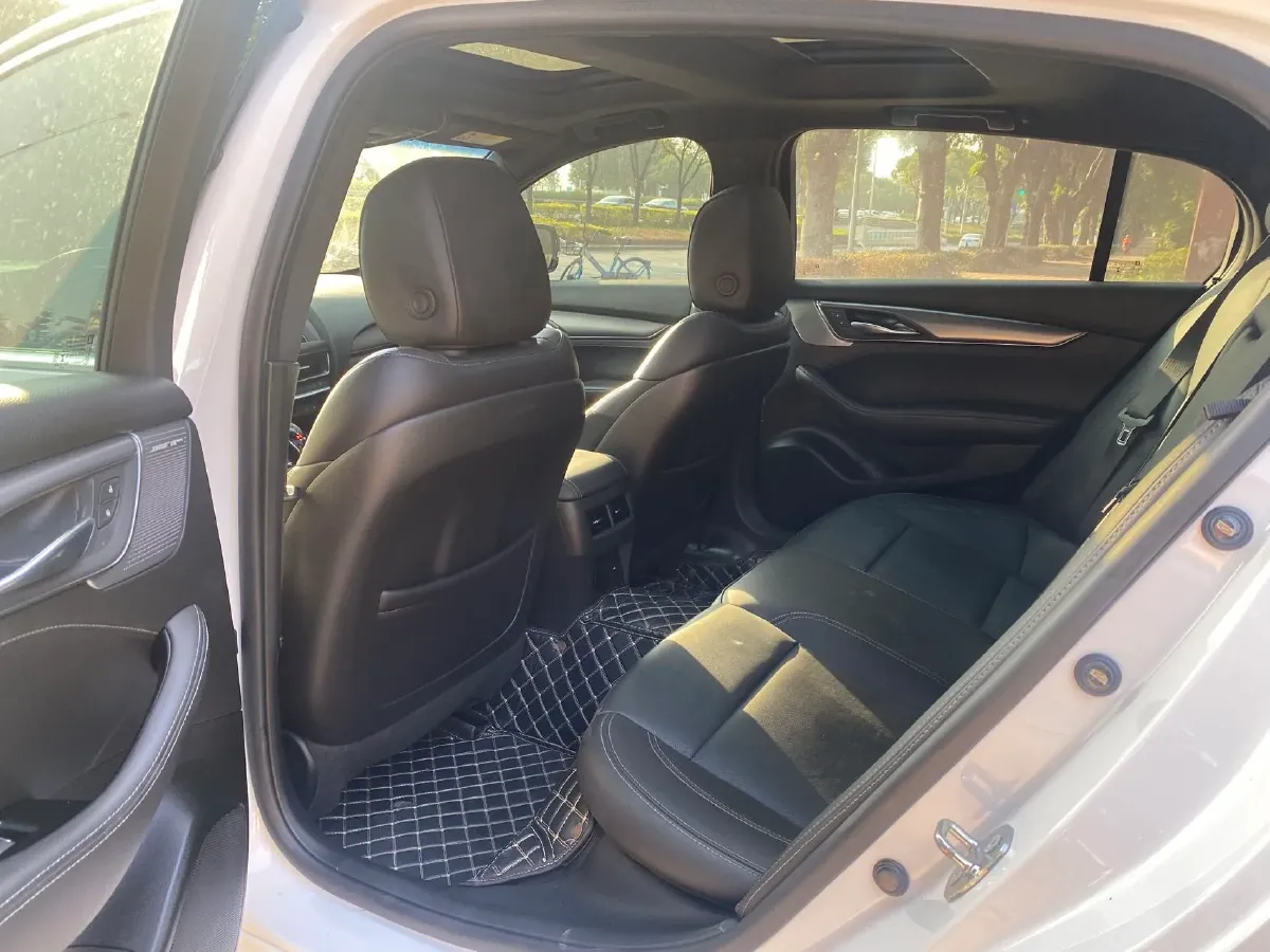 2022 Cadillac CT5 2.0T 237HP L4 10AT,autocango,china used car exporter,china ev exporter,chinese used car exporter,chinese used ev exporter