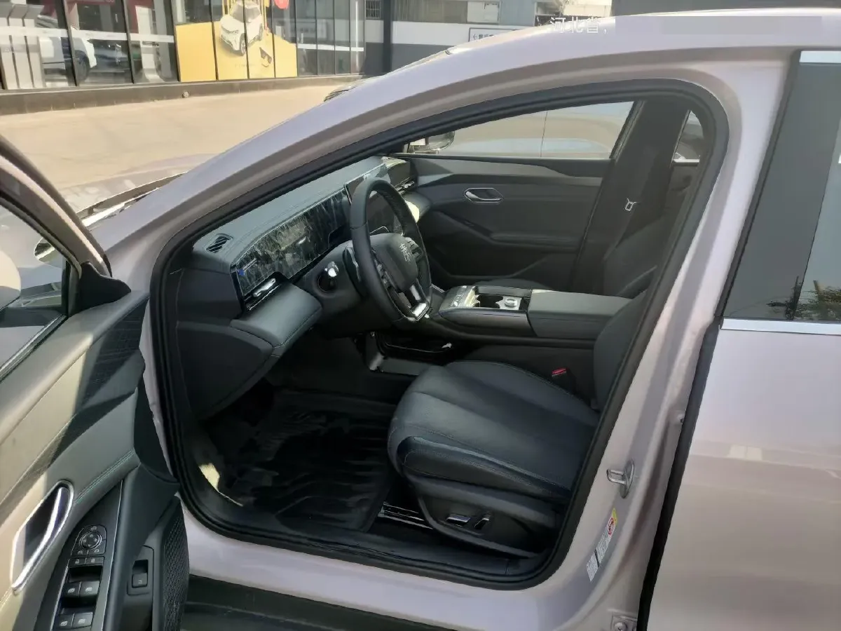 2025 BYD QinL BEV,autocango,china used car exporter,china ev exporter,chinese used car exporter,chinese used ev exporter