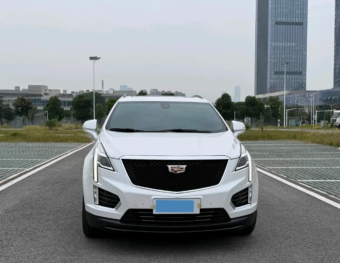 2022 Cadillac XT5 2.0T 237HP L4 9AT,autocango,china used car exporter,china ev exporter,chinese used car exporter,chinese used ev exporter