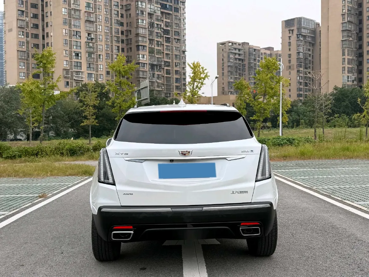 2022 Cadillac XT5 2.0T 237HP L4 9AT,autocango,china used car exporter,china ev exporter,chinese used car exporter,chinese used ev exporter
