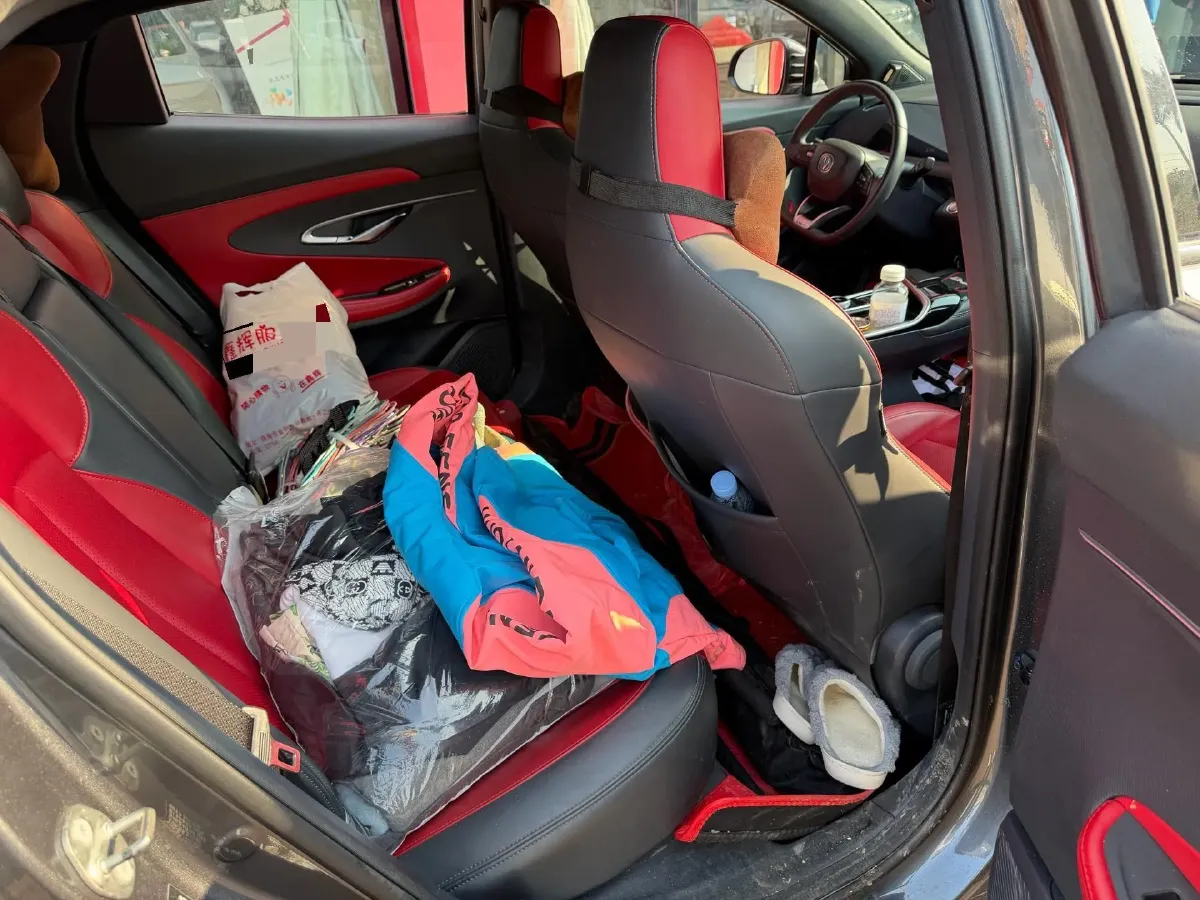 2020 ChangAn UNI-T 1.5T 180HP L4 7DCT,autocango,china used car exporter,china ev exporter,chinese used car exporter,chinese used ev exporter