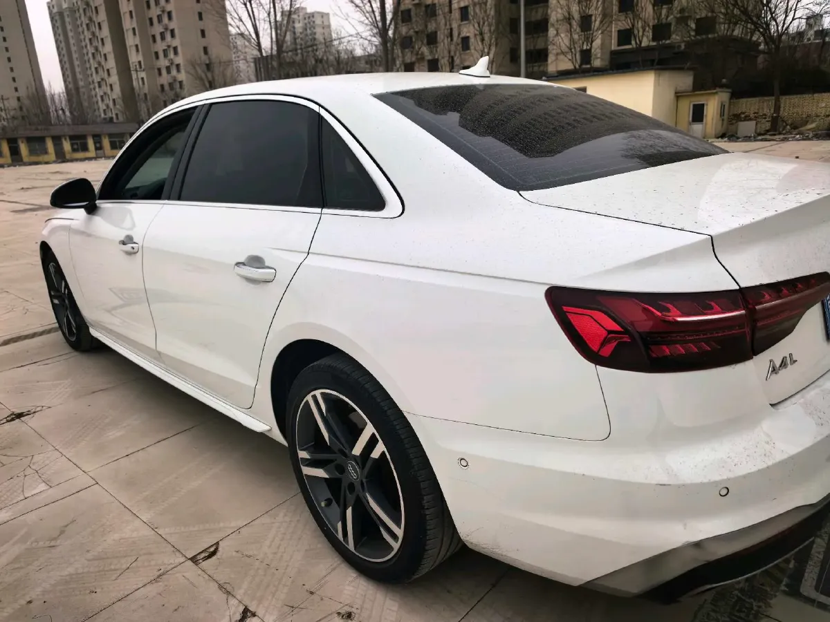2020 Audi A4L 2.0T 190HP L4 7DCT,autocango,china used car exporter,china ev exporter,chinese used car exporter,chinese used ev exporter