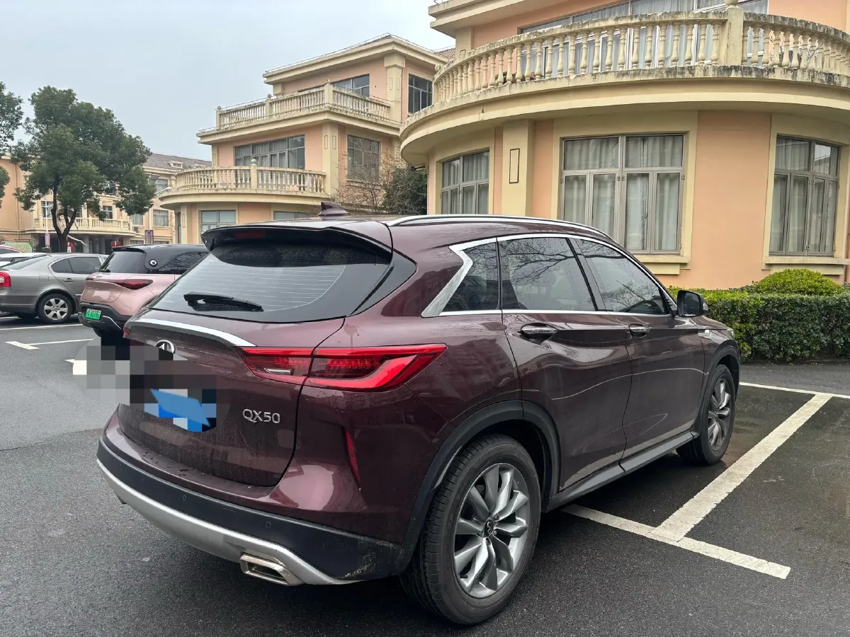 2020 Infiniti QX50 2.0T 245HP L4 CVT,autocango,china used car exporter,china ev exporter,chinese used car exporter,chinese used ev exporter