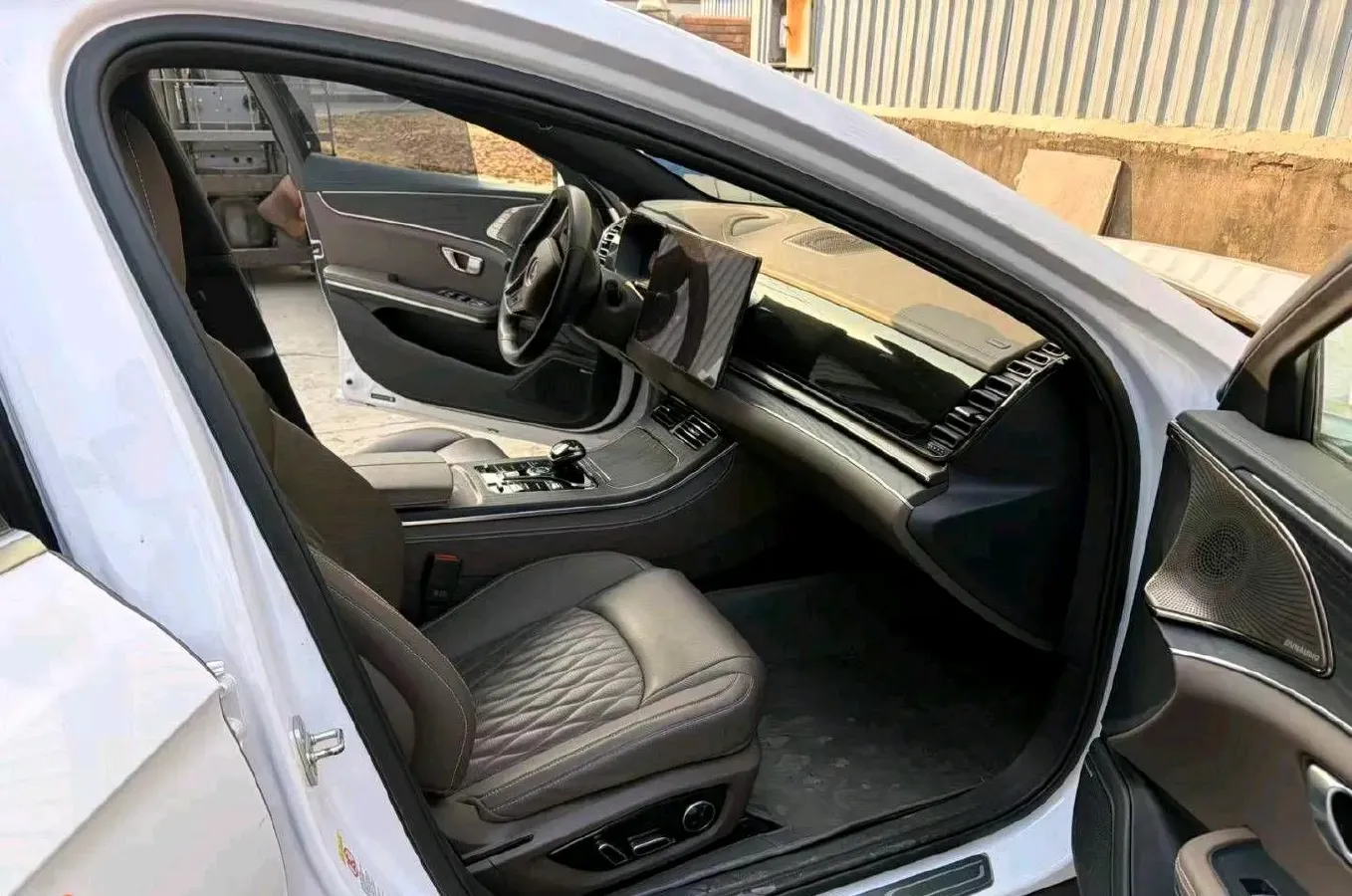 2020 BYD Han BEV 76.9KWH,autocango,china used car exporter,china ev exporter,chinese used car exporter,chinese used ev exporter