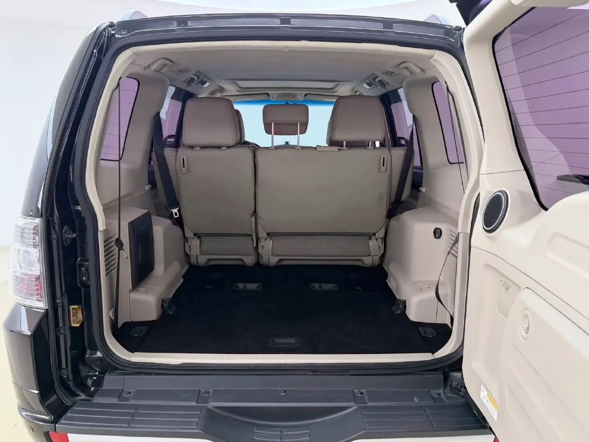 2018 Mitsubishi Pajero 3.0L 174HP V6 5AT,autocango,china used car exporter,china ev exporter,chinese used car exporter,chinese used ev exporter