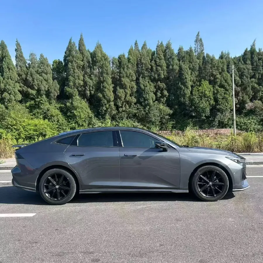 2022 ChangAn UNI-V 1.5T 188HP L4 7DCT,autocango,china used car exporter,china ev exporter,chinese used car exporter,chinese used ev exporter