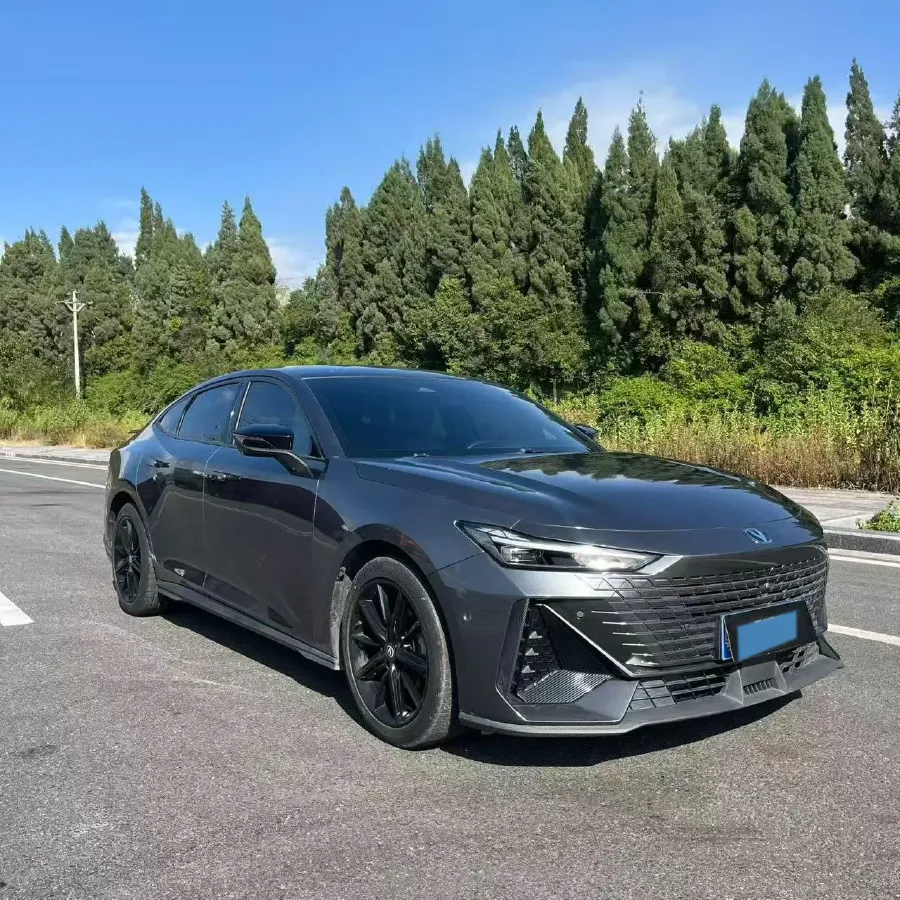 2022 ChangAn UNI-V 1.5T 188HP L4 7DCT,autocango,china used car exporter,china ev exporter,chinese used car exporter,chinese used ev exporter