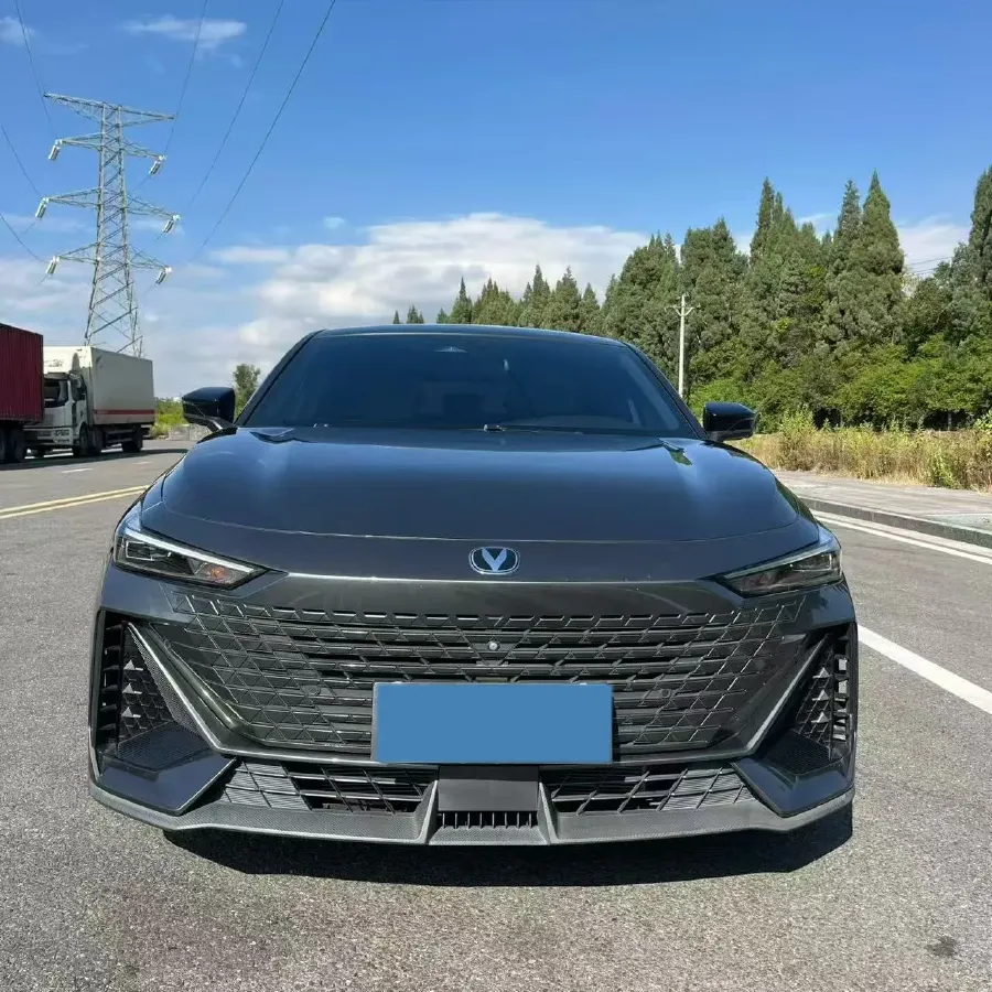 2022 ChangAn UNI-V 1.5T 188HP L4 7DCT,autocango,china used car exporter,china ev exporter,chinese used car exporter,chinese used ev exporter