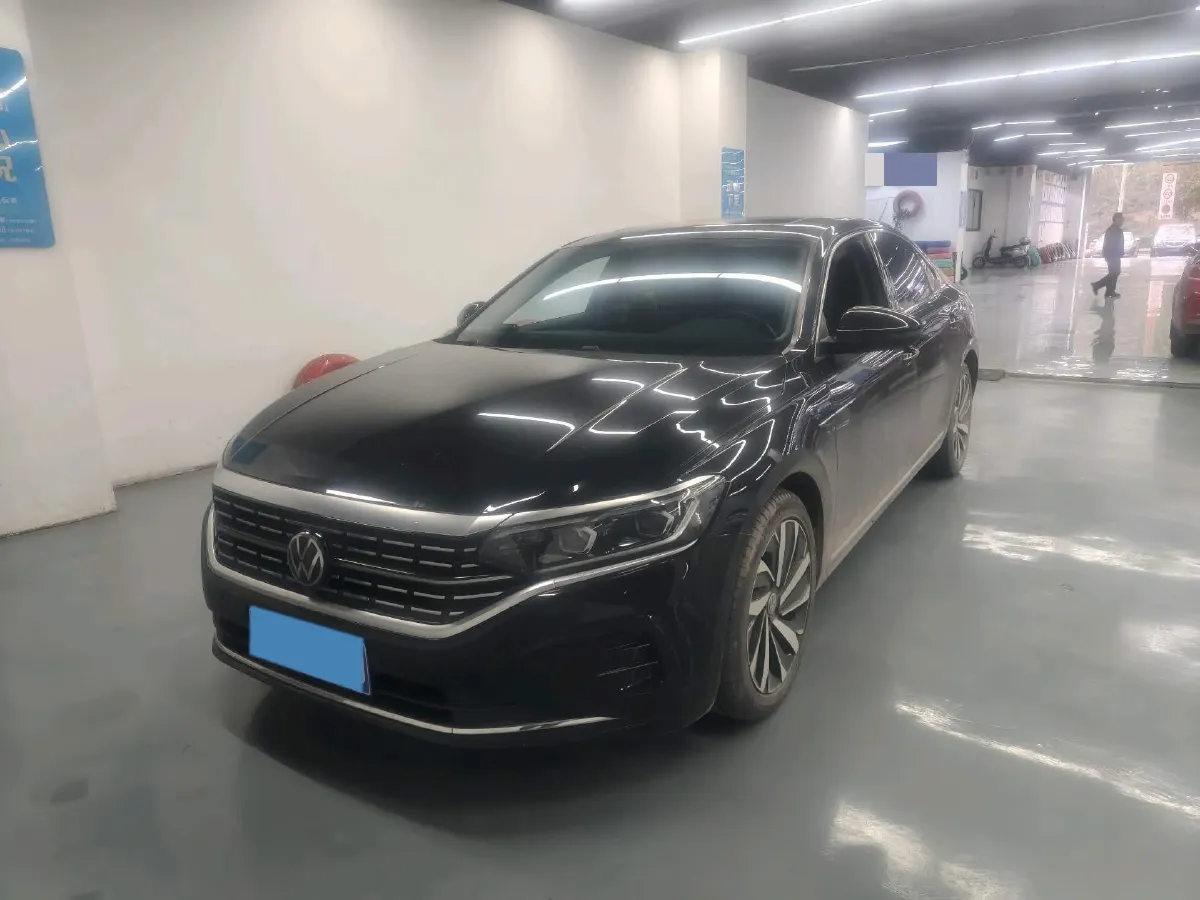 2023 Volkswagen Passat 2.0T 186HP L4 7DCT,autocango,china used car exporter,china ev exporter,chinese used car exporter,chinese used ev exporter