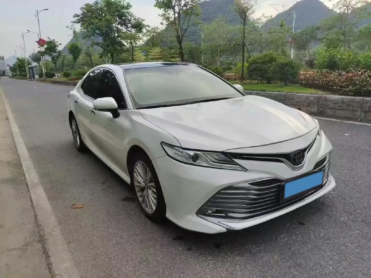 2019 Toyota Camry 2.5L 209HP L4 8AT,autocango,china used car exporter,china ev exporter,chinese used car exporter,chinese used ev exporter