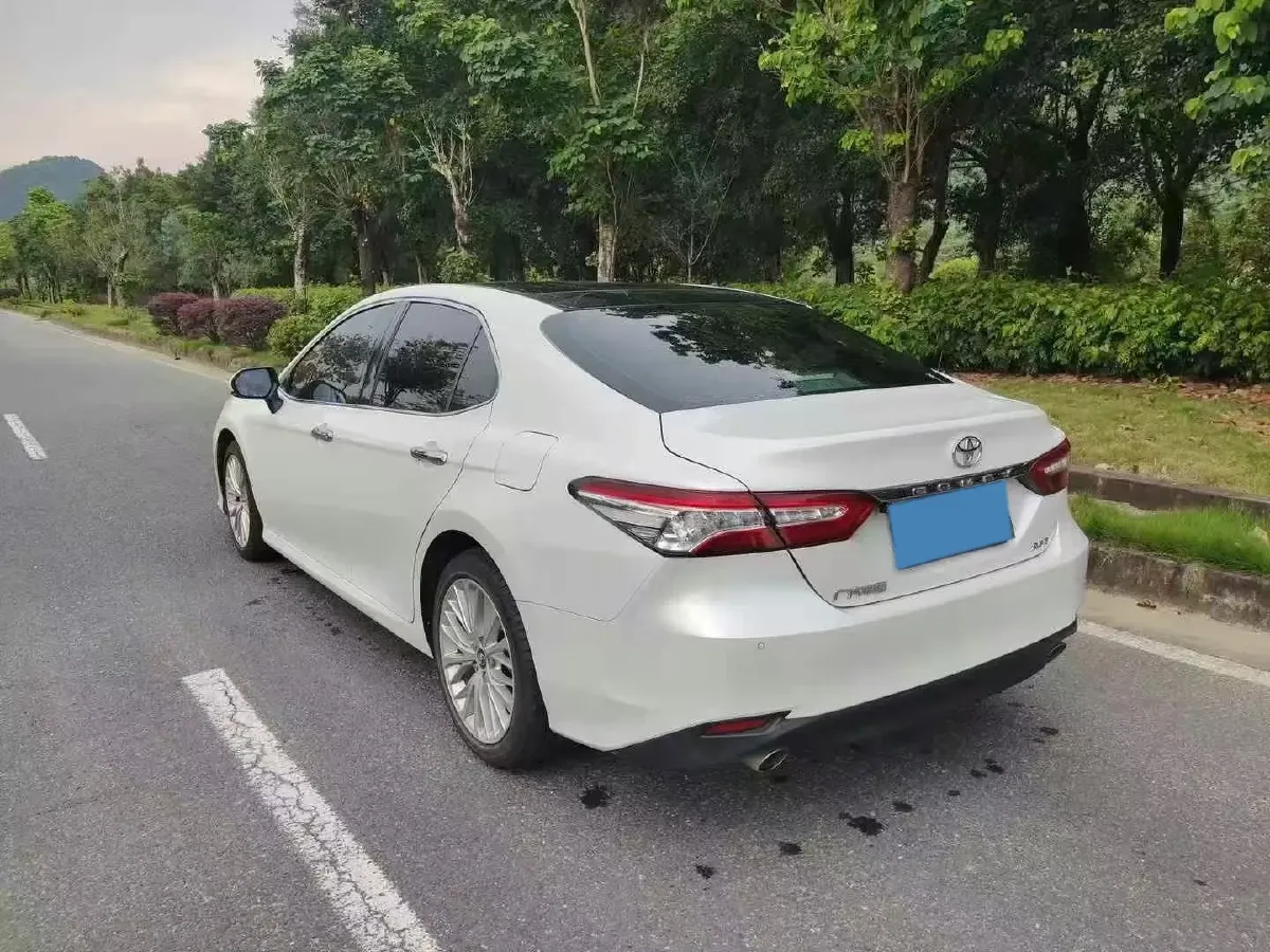 2019 Toyota Camry 2.5L 209HP L4 8AT,autocango,china used car exporter,china ev exporter,chinese used car exporter,chinese used ev exporter
