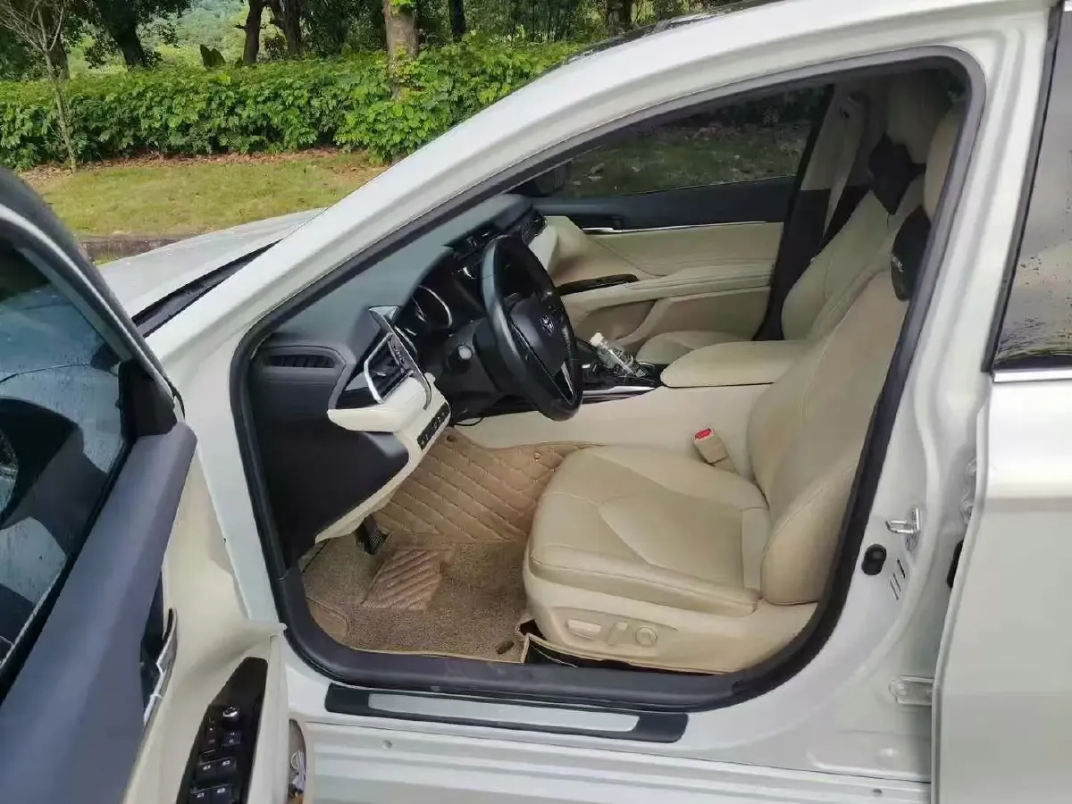 2019 Toyota Camry 2.5L 209HP L4 8AT,autocango,china used car exporter,china ev exporter,chinese used car exporter,chinese used ev exporter