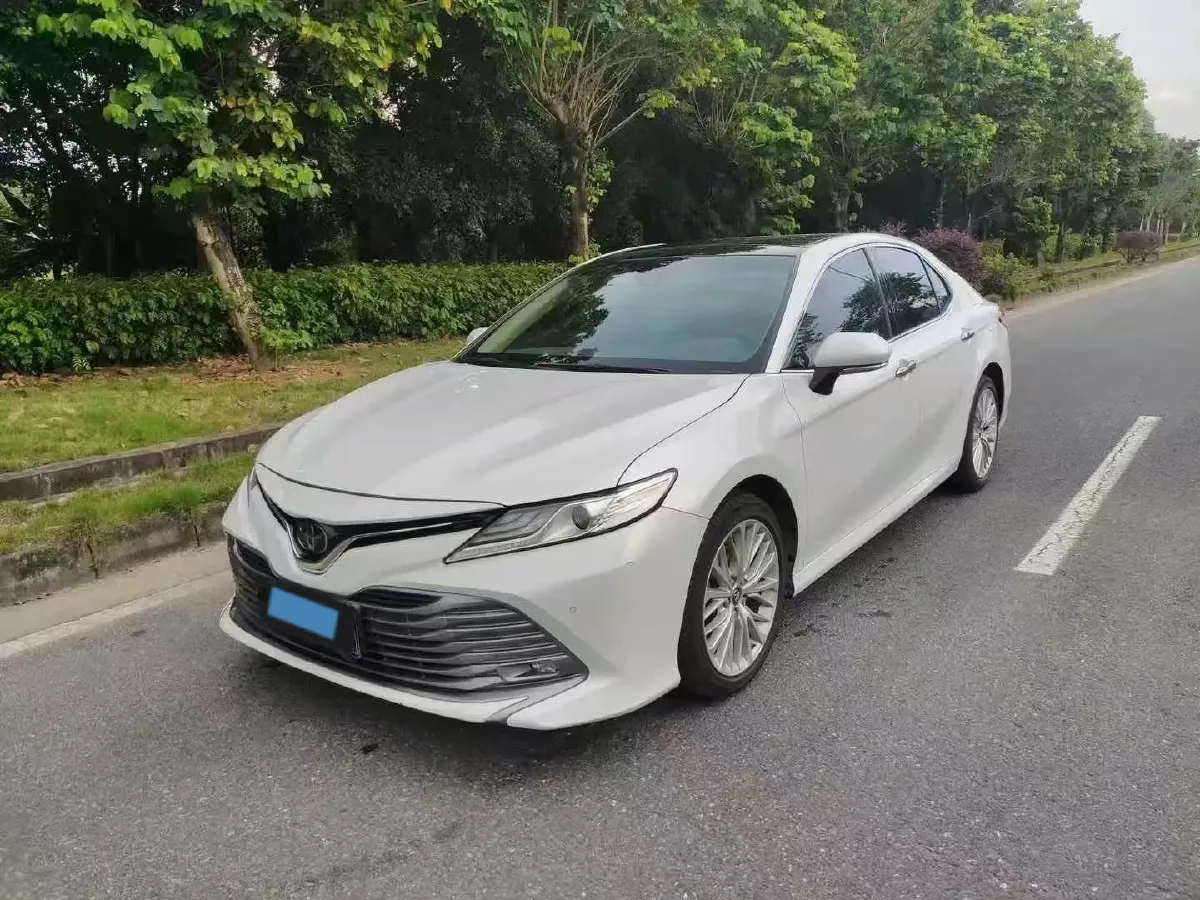 2019 Toyota Camry 2.5L 209HP L4 8AT,autocango,china used car exporter,china ev exporter,chinese used car exporter,chinese used ev exporter