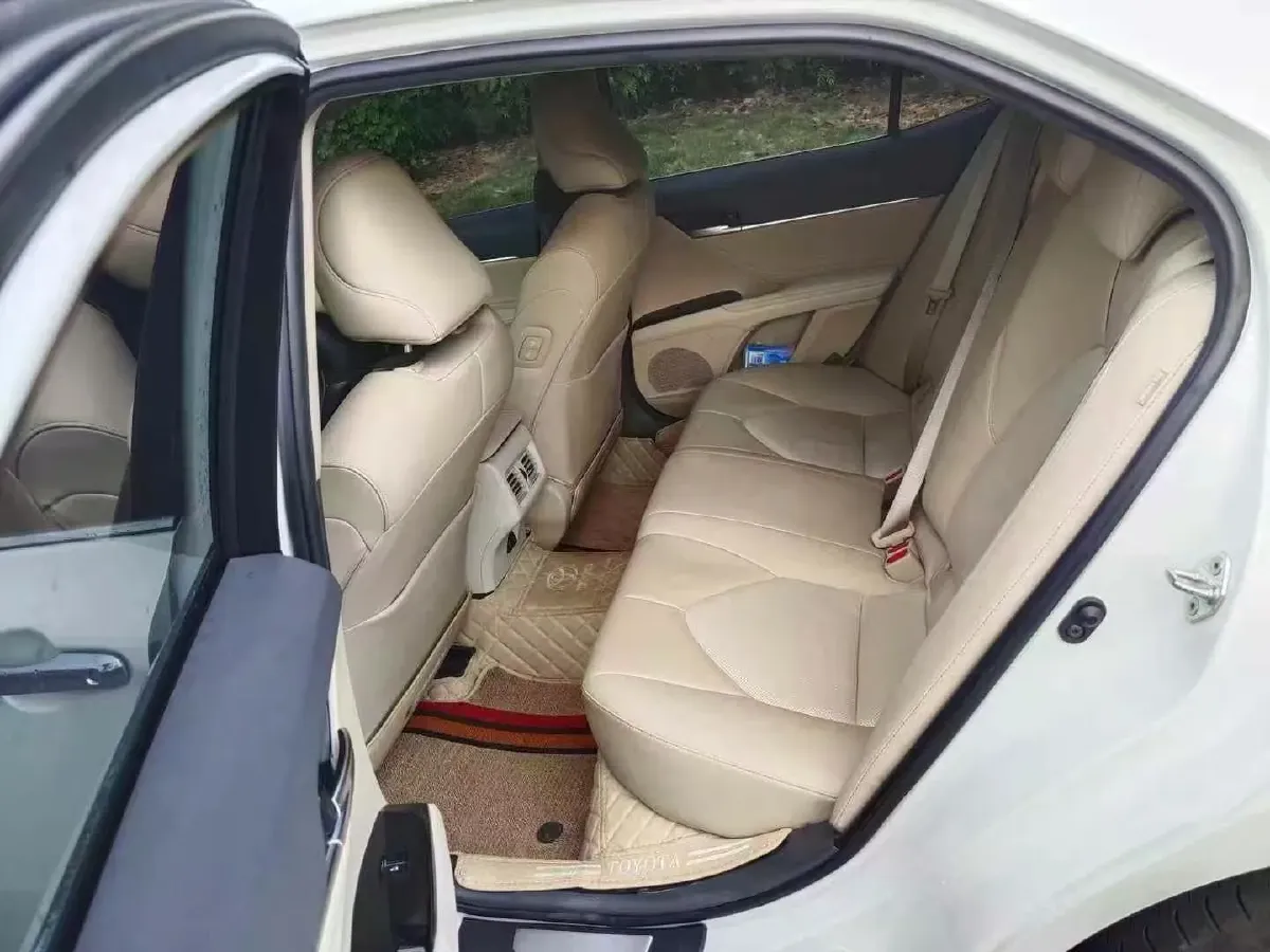 2019 Toyota Camry 2.5L 209HP L4 8AT,autocango,china used car exporter,china ev exporter,chinese used car exporter,chinese used ev exporter