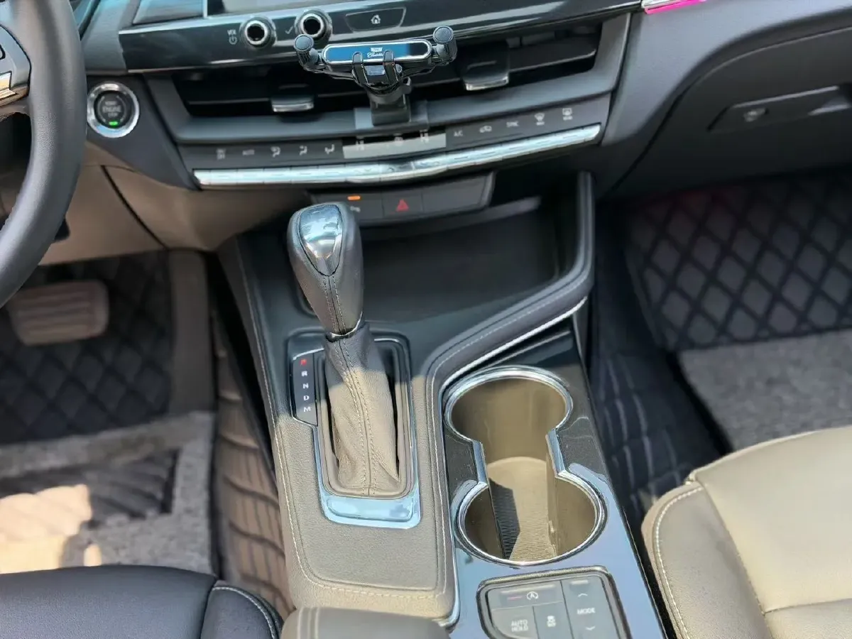 2023 Cadillac CT4 1.5T 211HP L4 8AT,autocango,china used car exporter,china ev exporter,chinese used car exporter,chinese used ev exporter