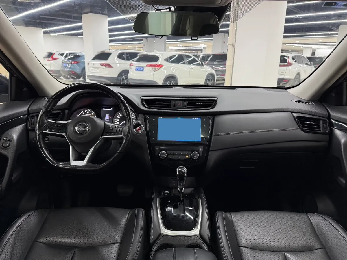 2020 Nissan X-Trail 2.0L 154HP L4 CVT,autocango,china used car exporter,china ev exporter,chinese used car exporter,chinese used ev exporter