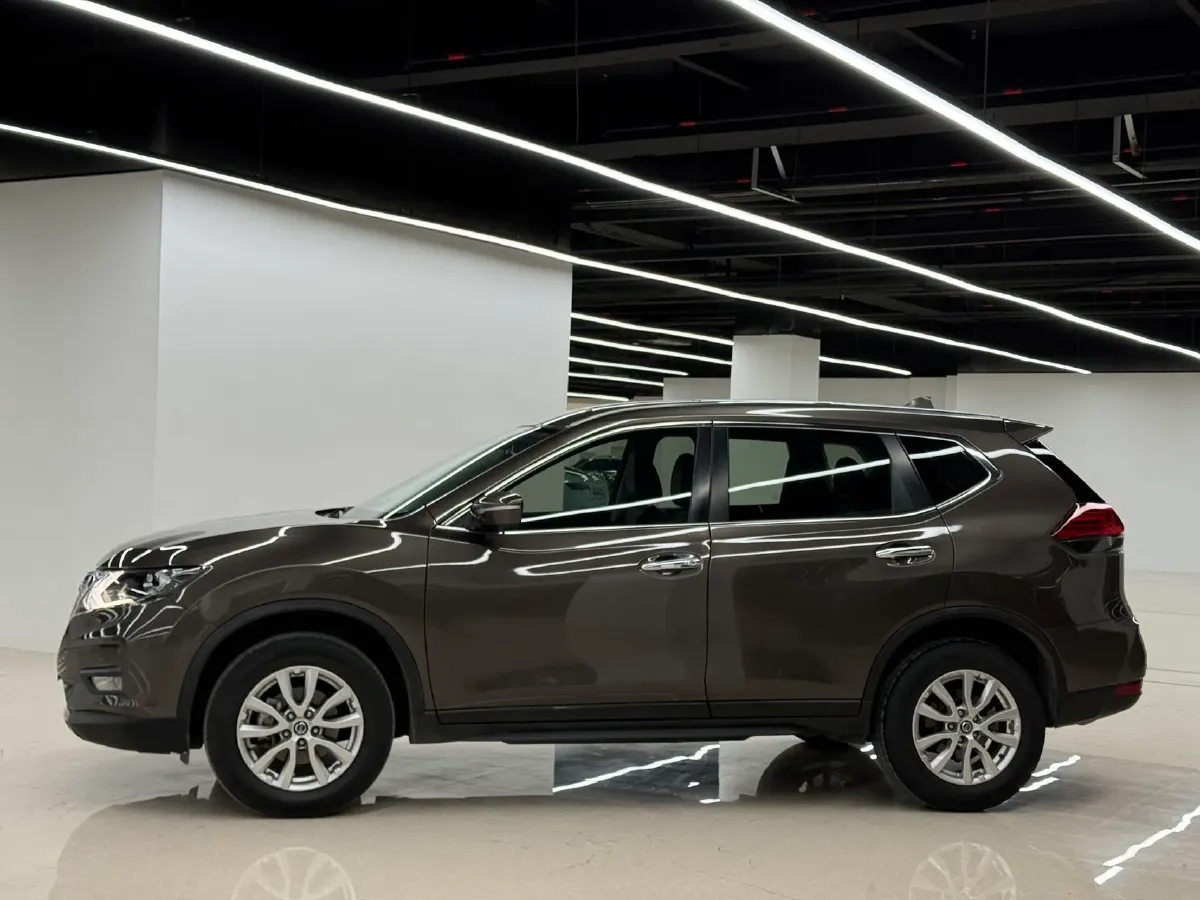 2020 Nissan X-Trail 2.0L 154HP L4 CVT,autocango,china used car exporter,china ev exporter,chinese used car exporter,chinese used ev exporter