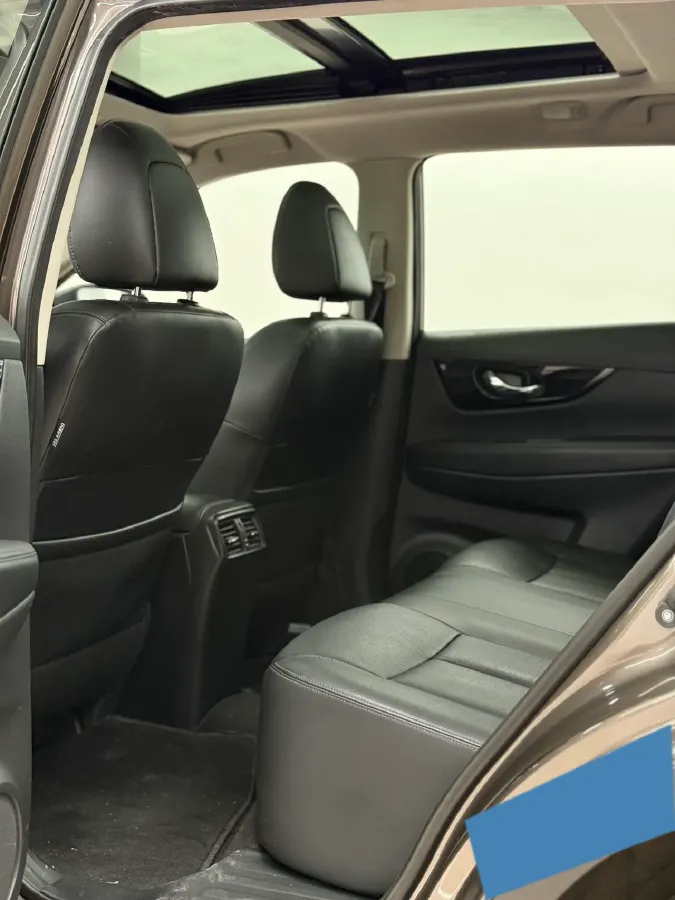 2020 Nissan X-Trail 2.0L 154HP L4 CVT,autocango,china used car exporter,china ev exporter,chinese used car exporter,chinese used ev exporter