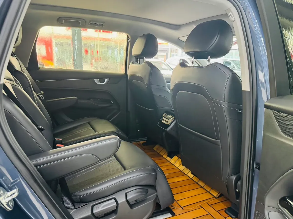 2022 WuLing KaiJie 1.5T 177HP L4 CVT,autocango,china used car exporter,china ev exporter,chinese used car exporter,chinese used ev exporter