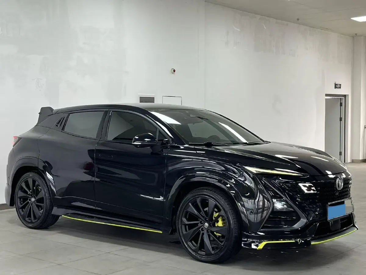 2022 ChangAn UNI-T 1.5T 188HP L4 7DCT,autocango,china used car exporter,china ev exporter,chinese used car exporter,chinese used ev exporter