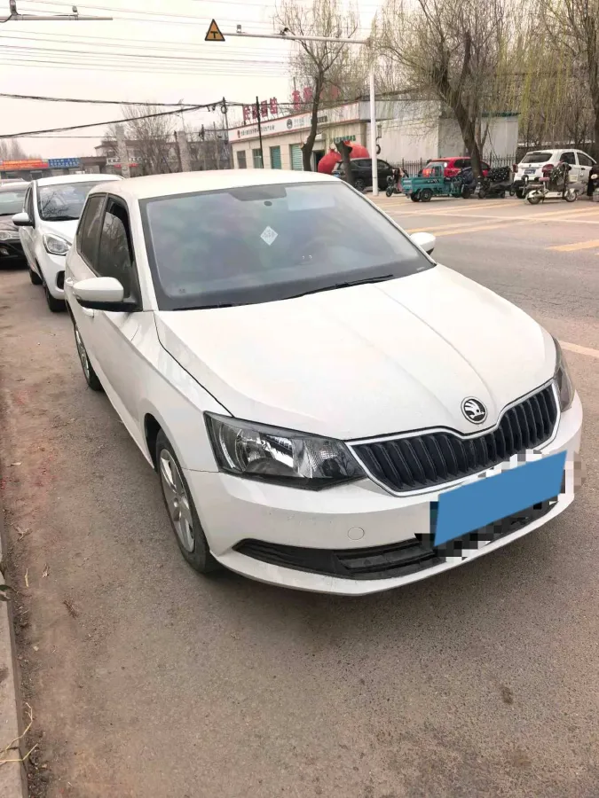2017 Skoda Fabia 1.4L 90HP L4 6AT,autocango,china used car exporter,china ev exporter,chinese used car exporter,chinese used ev exporter